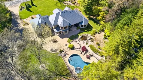 9923 Parkview Crescent Lambton Shores ON N0M 1T0
