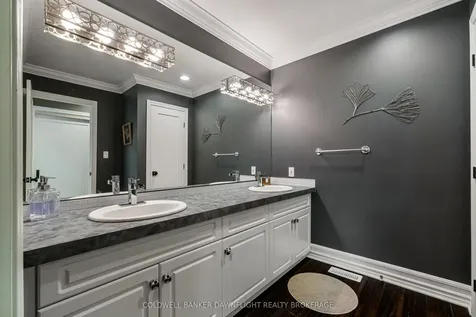 9923 Parkview Crescent Lambton Shores ON N0M 1T0