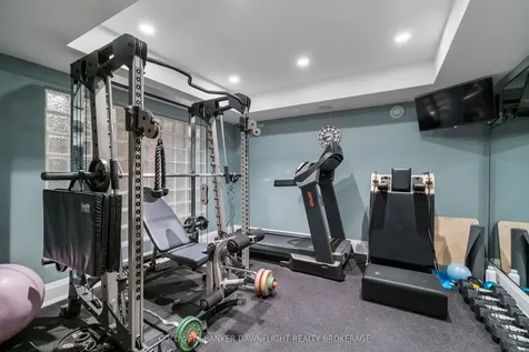 9923 Parkview Crescent Lambton Shores ON N0M 1T0