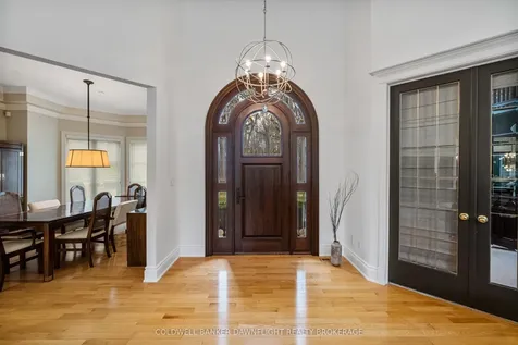 9923 Parkview Crescent Lambton Shores ON N0M 1T0