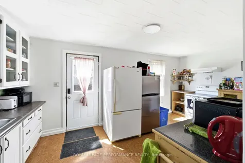 227 Alice Street Cornwall ON K6H 4R8