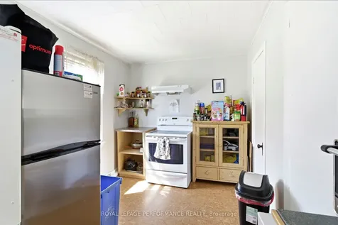 227 Alice Street Cornwall ON K6H 4R8