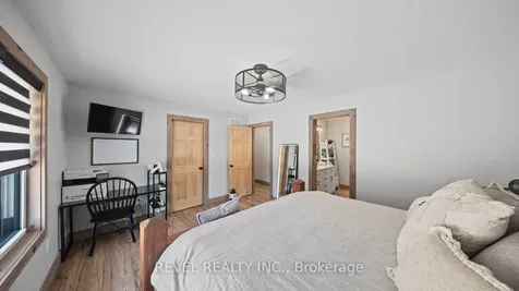 6 Kings Lane Brant ON N0E 1R0