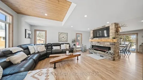 6 Kings Lane Brant ON N0E 1R0