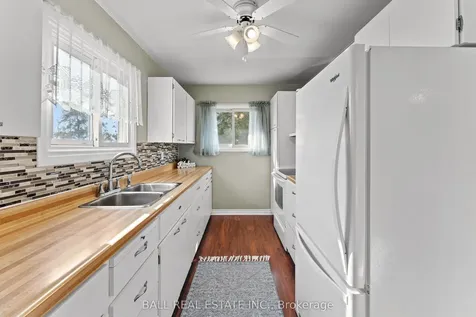 11 Lakeview Crescent Kawartha Lakes ON K0M 1A0