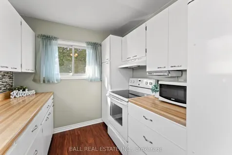 11 Lakeview Crescent Kawartha Lakes ON K0M 1A0