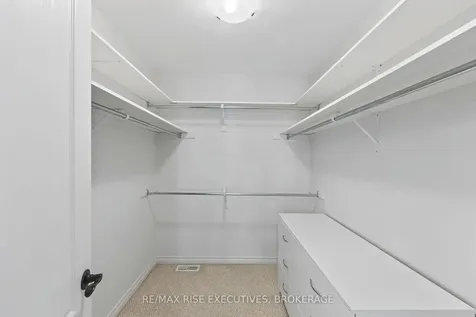 648 Halloway Drive Kingston ON K7K 0H4