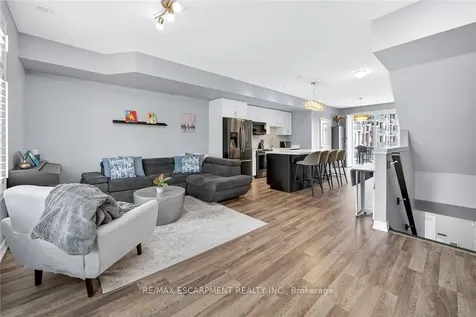 29 Esplanade Lane Grimsby ON L3M 0H2
