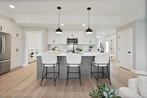 21 Hamilton Street North Middlesex ON N0M 1A0