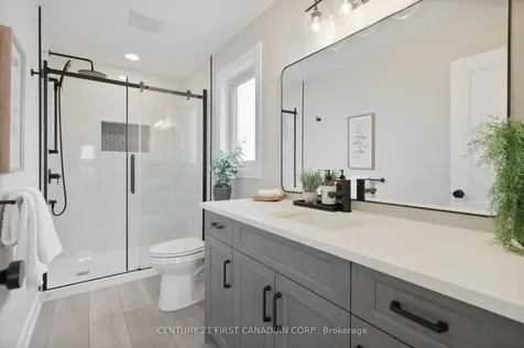 21 Hamilton Street North Middlesex ON N0M 1A0