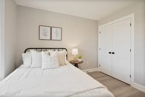 21 Hamilton Street North Middlesex ON N0M 1A0