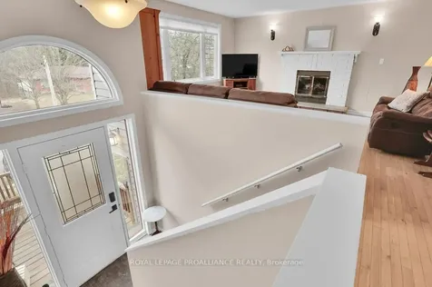 90 Livingstone Avenue W Centre Hastings ON K0K 2K0