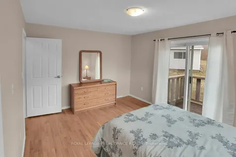 90 Livingstone Avenue W Centre Hastings ON K0K 2K0