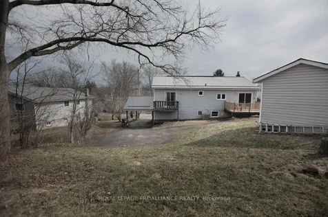 90 Livingstone Avenue W Centre Hastings ON K0K 2K0