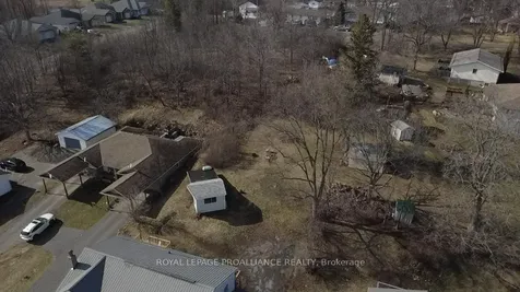 90 Livingstone Avenue W Centre Hastings ON K0K 2K0