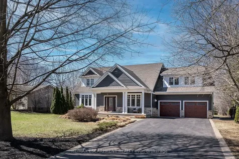 400 Hamilton Drive Hamilton ON L9G 2B1