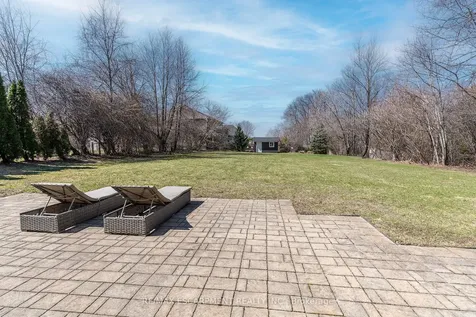 400 Hamilton Drive Hamilton ON L9G 2B1