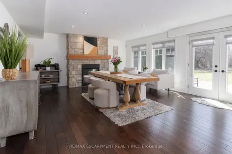 400 Hamilton Drive Hamilton ON L9G 2B1
