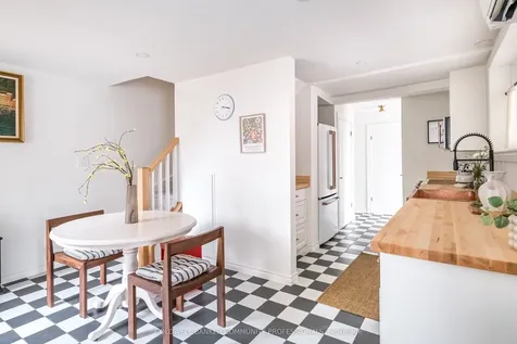14 Reginald Street Hamilton ON L8P 3X9