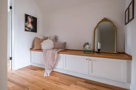 14 Reginald Street Hamilton ON L8P 3X9