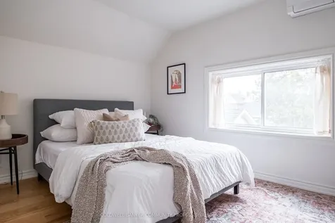 14 Reginald Street Hamilton ON L8P 3X9