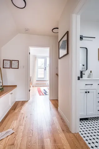 14 Reginald Street Hamilton ON L8P 3X9
