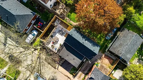 14 Reginald Street Hamilton ON L8P 3X9