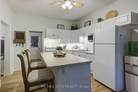 280 Fergus Street N Wellington North ON N0G 2L2