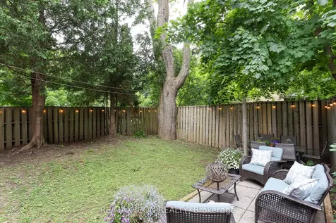 280 Fergus Street N Wellington North ON N0G 2L2