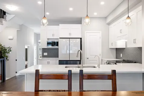 910 Paseana Place Kanata ON K2V 0P4