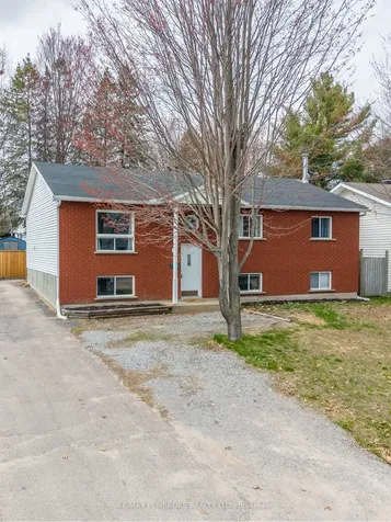 24 Earl Street Petawawa ON K8H 3M4