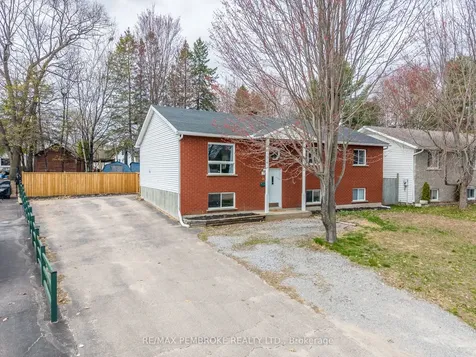 24 Earl Street Petawawa ON K8H 3M4