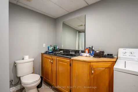 24 Earl Street Petawawa ON K8H 3M4
