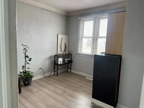 92 Ware Street Peterborough ON K9J 2B7