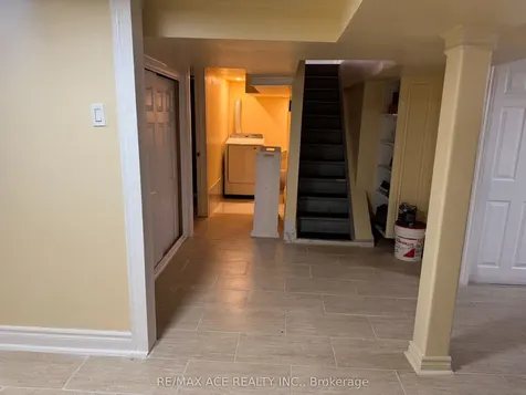 92 Ware Street Peterborough ON K9J 2B7