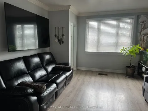 92 Ware Street Peterborough ON K9J 2B7