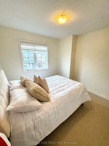 114 Dunrobin Lane Grimsby ON L3M 0H4