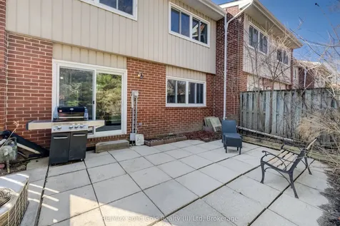 121 University Avenue E Waterloo ON N2J 4J1