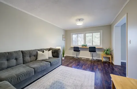 121 University Avenue E Waterloo ON N2J 4J1