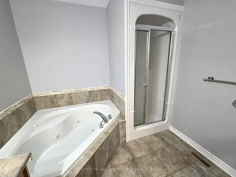 5 Foxhollow Drive Thames Centre ON N0L 1G3