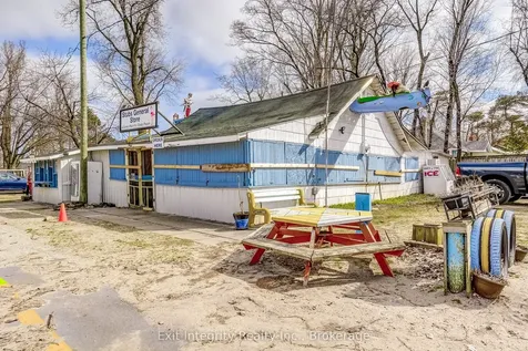 2 Beach Avenue Norfolk ON N0E 1M0
