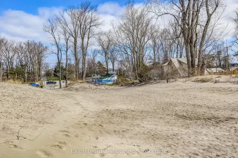 2 Beach Avenue Norfolk ON N0E 1M0
