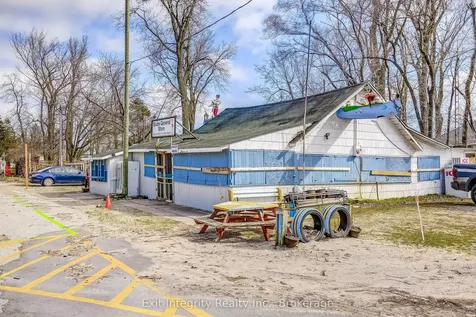 2 Beach Avenue Norfolk ON N0E 1M0