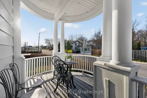 4456 Park Street Niagara Falls ON L2E 2P6