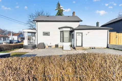 4456 Park Street Niagara Falls ON L2E 2P6