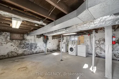 4456 Park Street Niagara Falls ON L2E 2P6