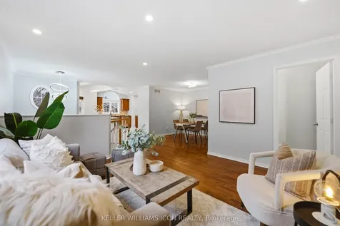 125 Castle Glen Crescent Kanata ON K2L 4G9