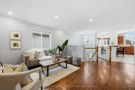 125 Castle Glen Crescent Kanata ON K2L 4G9