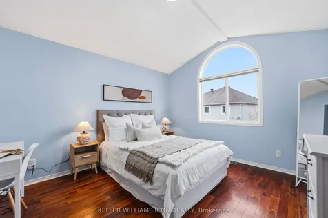 125 Castle Glen Crescent Kanata ON K2L 4G9