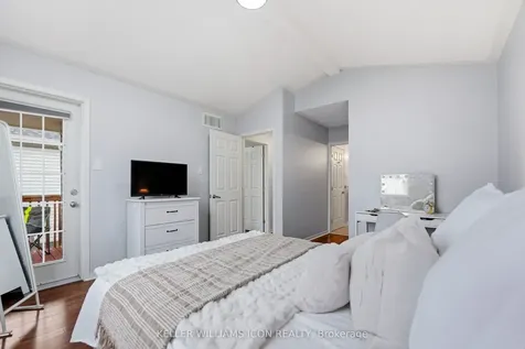 125 Castle Glen Crescent Kanata ON K2L 4G9